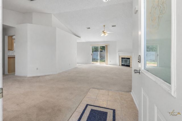 2095 Jessica Way, Navarre, FL 32566