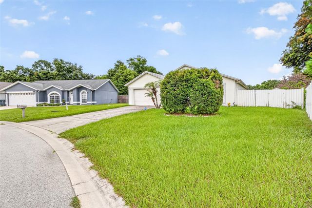 232 KINGS POND AVENUE, Winter Haven, FL 33880