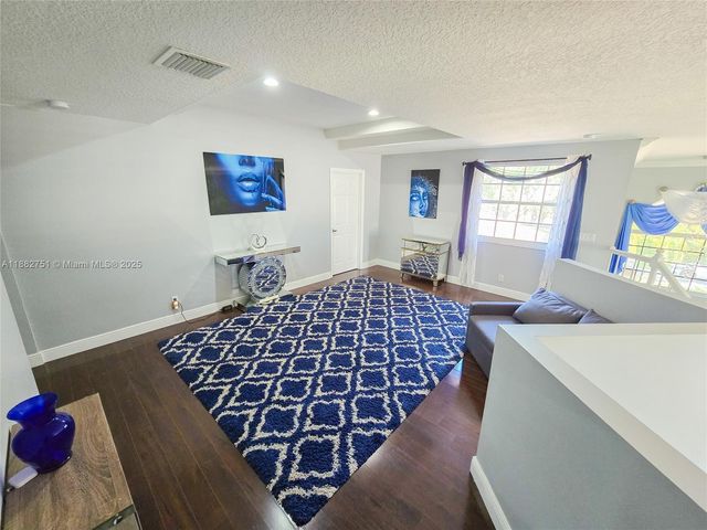 6600 NW 56th Dr, Coral Springs, FL 33067