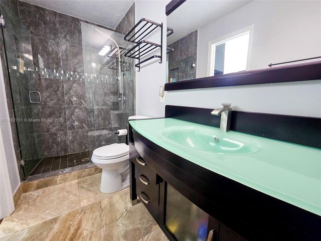 6600 NW 56th Dr, Coral Springs, FL 33067