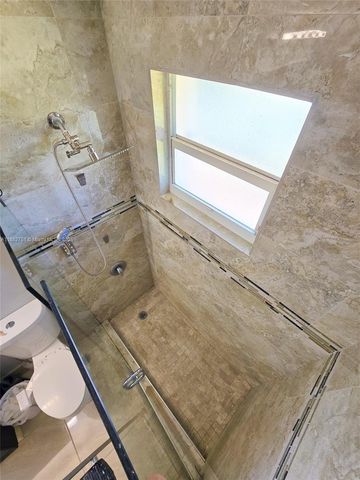 6600 NW 56th Dr, Coral Springs, FL 33067