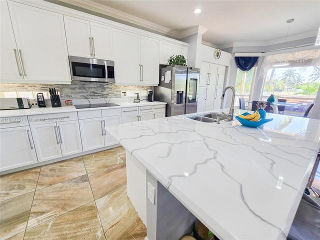 6600 NW 56th Dr, Coral Springs, FL 33067