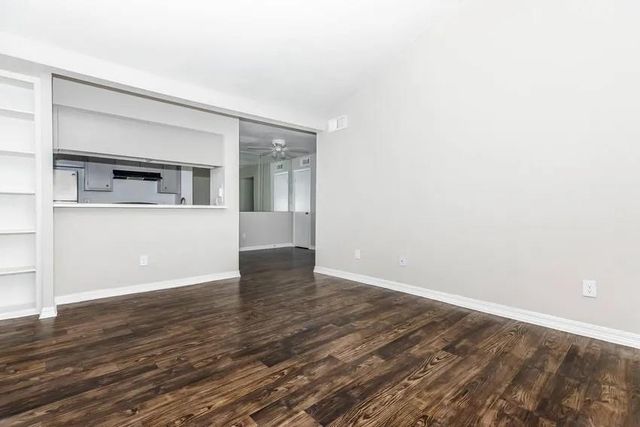 4400 Memorial Drive 12-3084, Houston, TX 77007