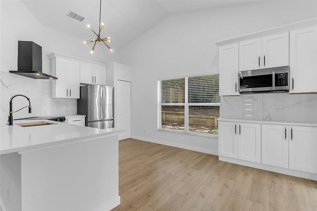 309 BAY STREET, Apopka, FL 32712