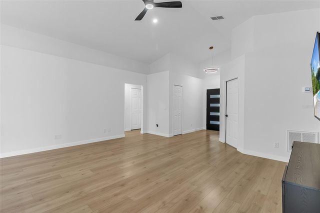 309 BAY STREET, Apopka, FL 32712