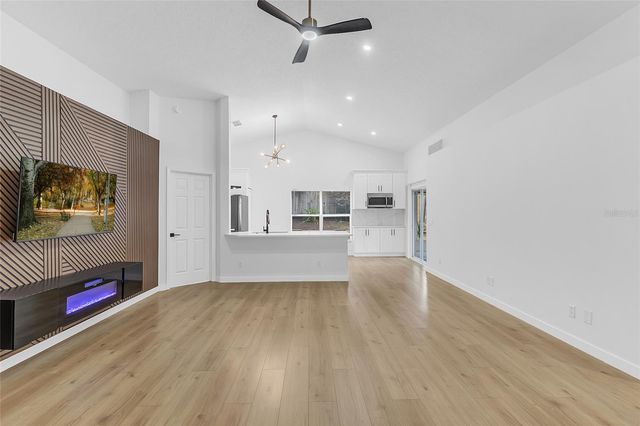 309 BAY STREET, Apopka, FL 32712