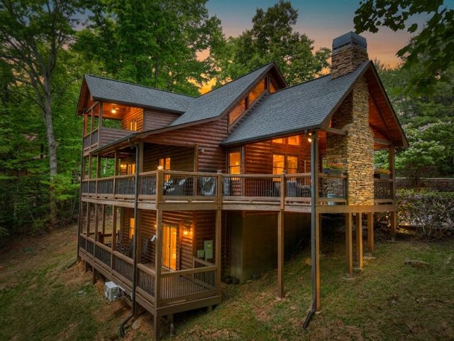 34 Dallas Lane, Blue Ridge, GA 30513