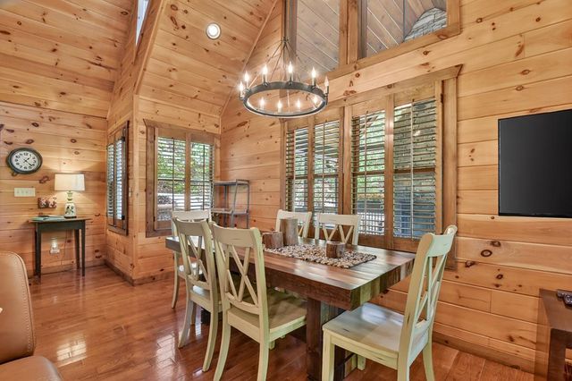 34 Dallas Lane, Blue Ridge, GA 30513