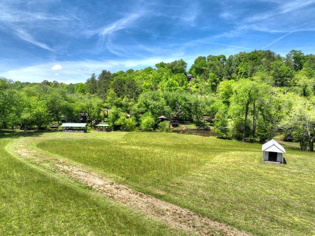 34 Dallas Lane, Blue Ridge, GA 30513
