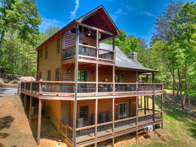 34 Dallas Lane, Blue Ridge, GA 30513
