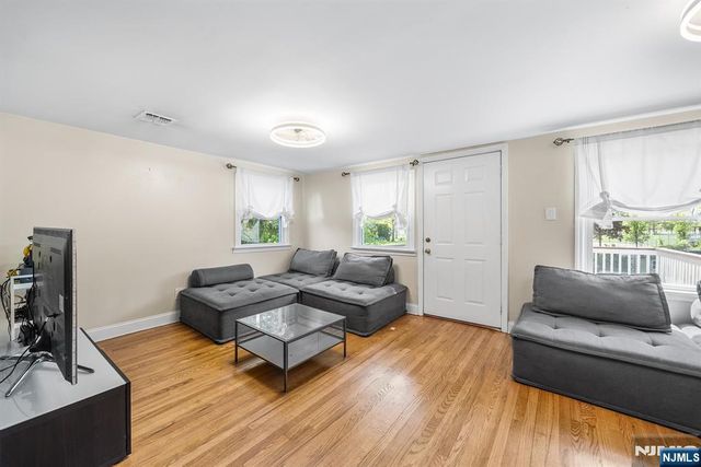 124 Crain Road, Paramus, NJ 07652