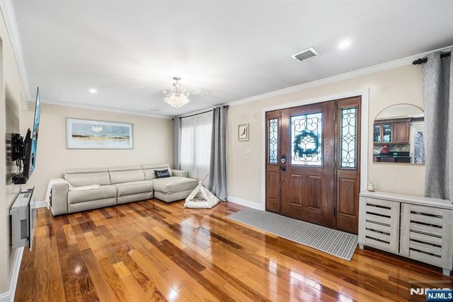 124 Crain Road, Paramus, NJ 07652