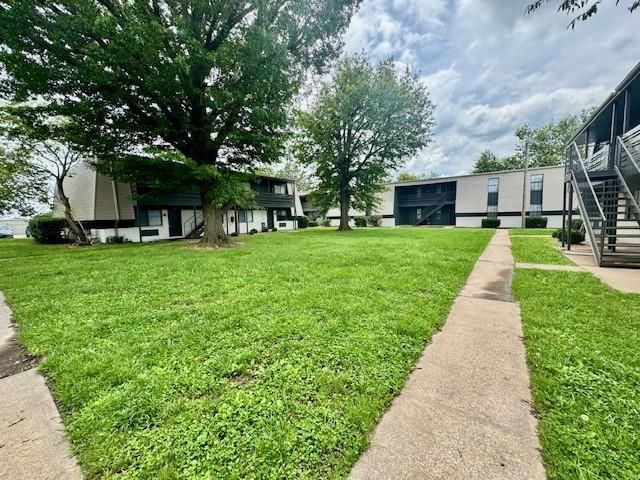 1701 S West End Street 65, Springdale, AR 72764