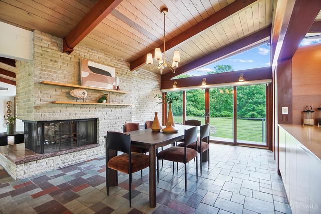 7460 Fair Oaks Drive, Amberley, OH 45237