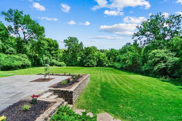 7460 Fair Oaks Drive, Amberley, OH 45237