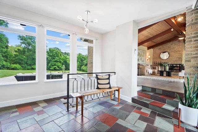 7460 Fair Oaks Drive, Amberley, OH 45237