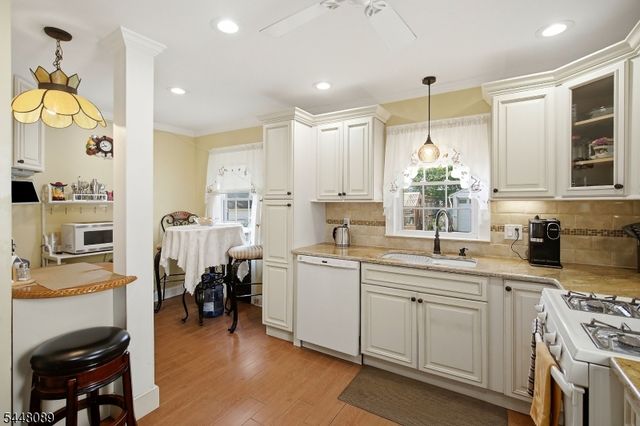 24 Cleveland Ave, Newark City, NJ 07106