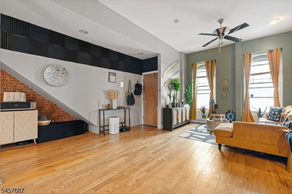 72 Columbia St, Newark City, NJ 07102 — photo 3