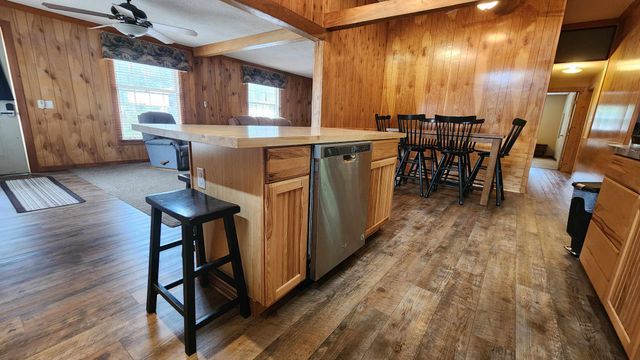 348 Bill Hunter Rd, Celina, TN 38551