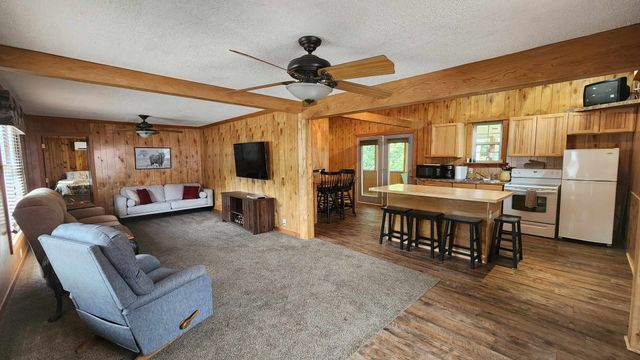 348 Bill Hunter Rd, Celina, TN 38551