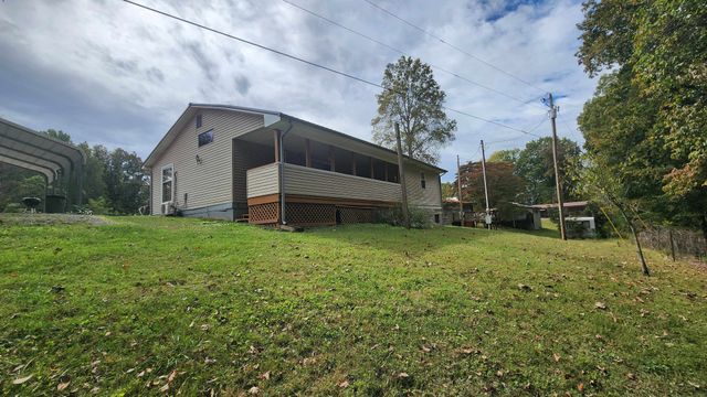 348 Bill Hunter Rd, Celina, TN 38551