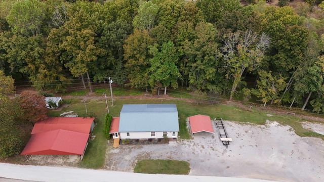 348 Bill Hunter Rd, Celina, TN 38551
