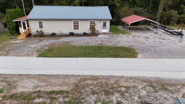 348 Bill Hunter Rd, Celina, TN 38551