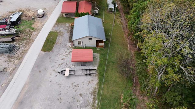 348 Bill Hunter Rd, Celina, TN 38551