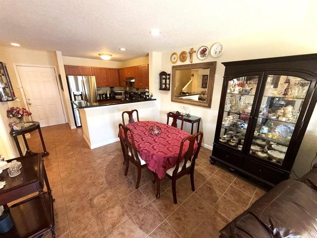 4839 Via Palm Lakes 1106, West Palm Beach, FL 33417