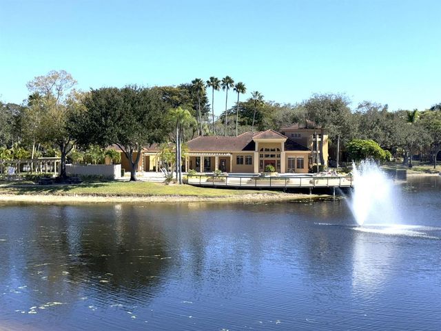 4839 Via Palm Lakes 1106, West Palm Beach, FL 33417