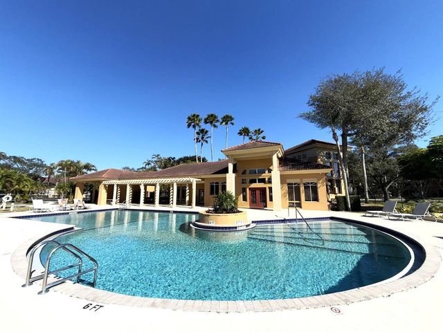 4839 Via Palm Lakes 1106, West Palm Beach, FL 33417