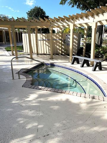 4839 Via Palm Lakes 1106, West Palm Beach, FL 33417