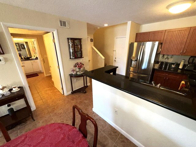 4839 Via Palm Lakes 1106, West Palm Beach, FL 33417