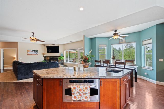 17620 Targa Drive, Shasta Lake, CA 96019