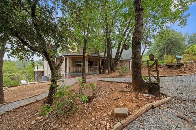 17620 Targa Drive, Shasta Lake, CA 96019