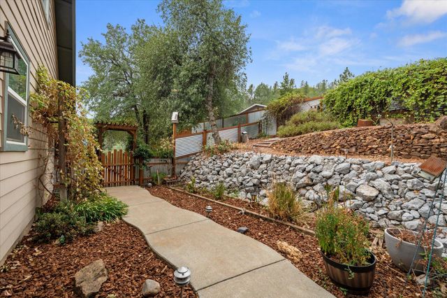 17620 Targa Drive, Shasta Lake, CA 96019