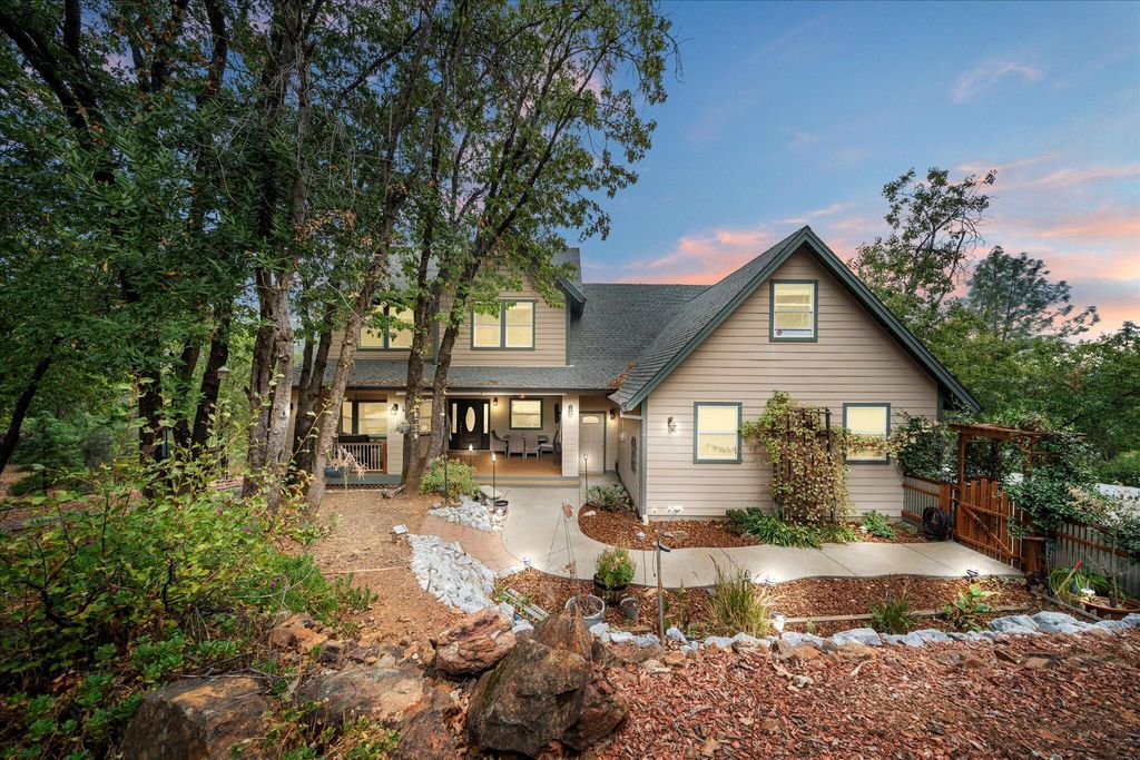 17620 Targa Drive, Shasta Lake, CA 96019