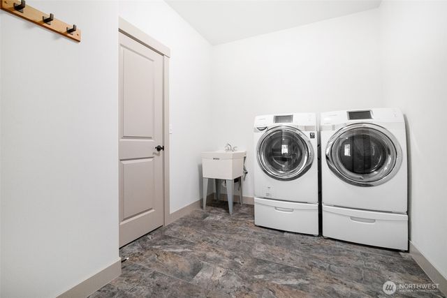 1125 Birch Falls Drive, Bellingham, WA 98229
