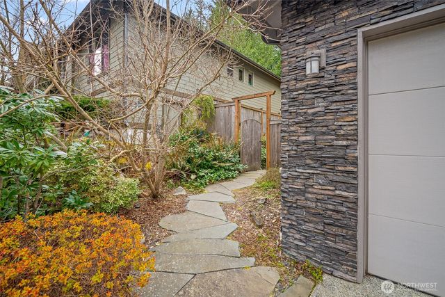 1125 Birch Falls Drive, Bellingham, WA 98229