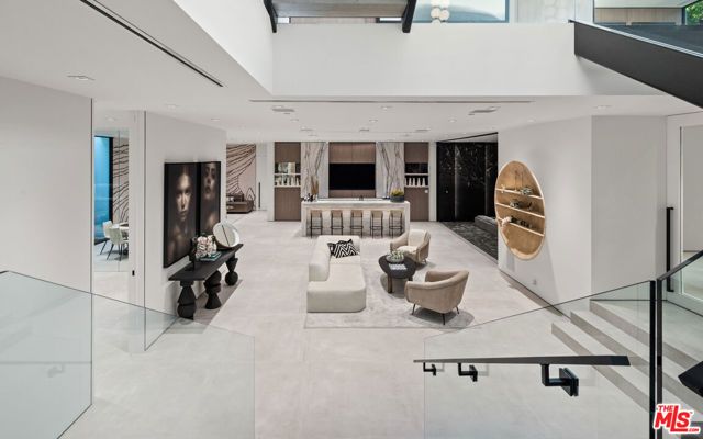 9607 Highridge Drive, Beverly Hills, CA 90210