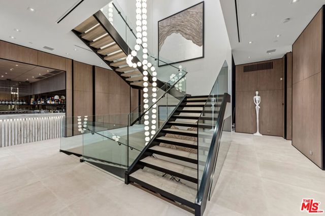 9607 Highridge Drive, Beverly Hills, CA 90210