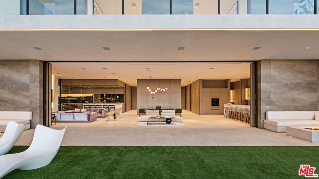 9607 Highridge Drive, Beverly Hills, CA 90210