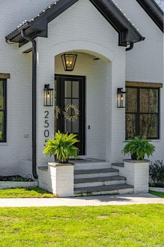 2505 Collins Drive, Conway, AR 72058