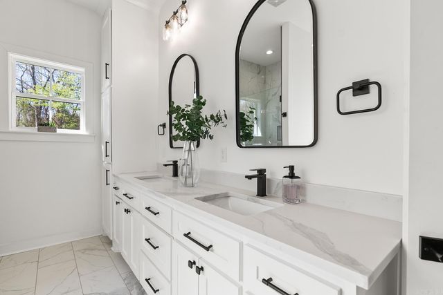 2505 Collins Drive, Conway, AR 72058