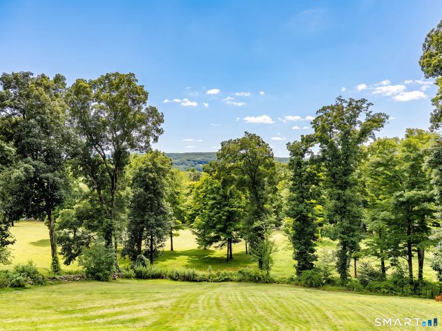 21 Hemlock Road, Roxbury, CT 06783