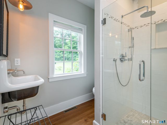 21 Hemlock Road, Roxbury, CT 06783