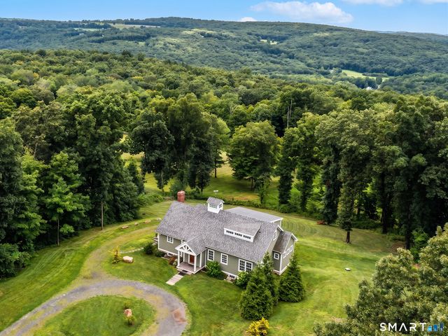 21 Hemlock Road, Roxbury, CT 06783