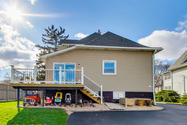 631 S Hale Street, Wheaton, IL 60187