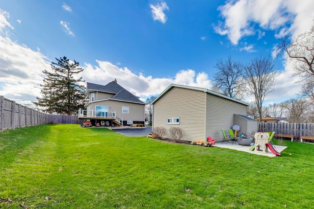 631 S Hale Street, Wheaton, IL 60187
