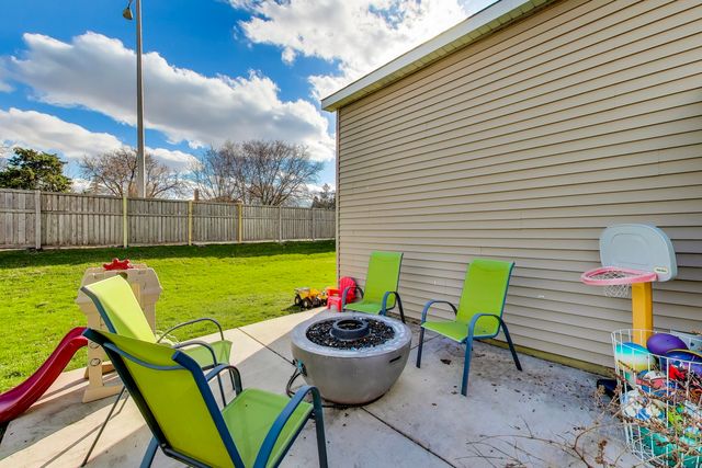 631 S Hale Street, Wheaton, IL 60187